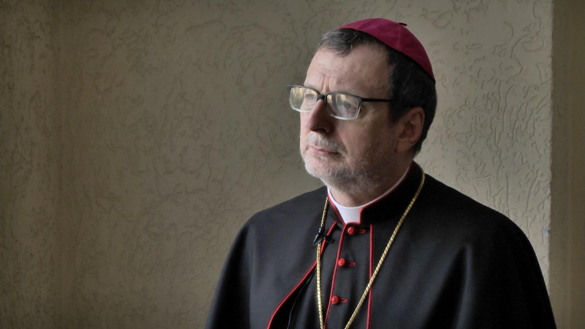 «На жаль, війна — це великий бізнес», — Апостольський нунцій про свою поїздку до Донецька