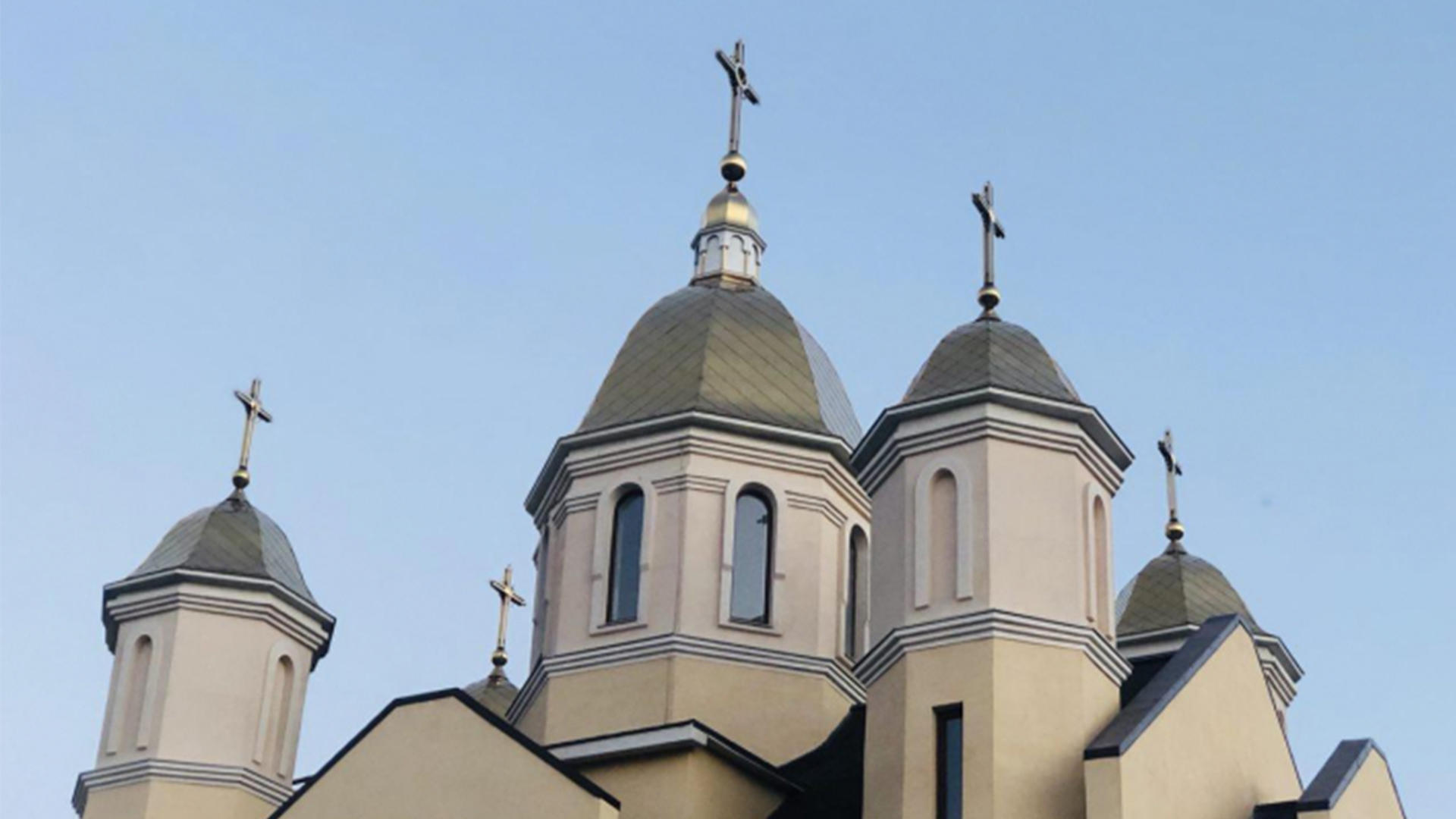 Архиєрейська Божественна Літургія та Чин освячення храму Святих верховних апостолів Петра і Павла