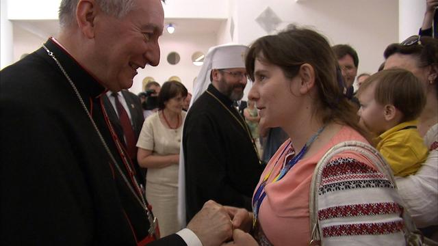 Держсекретар Ватикану зустрівся з вимушено переселеними в Патріаршому соборі