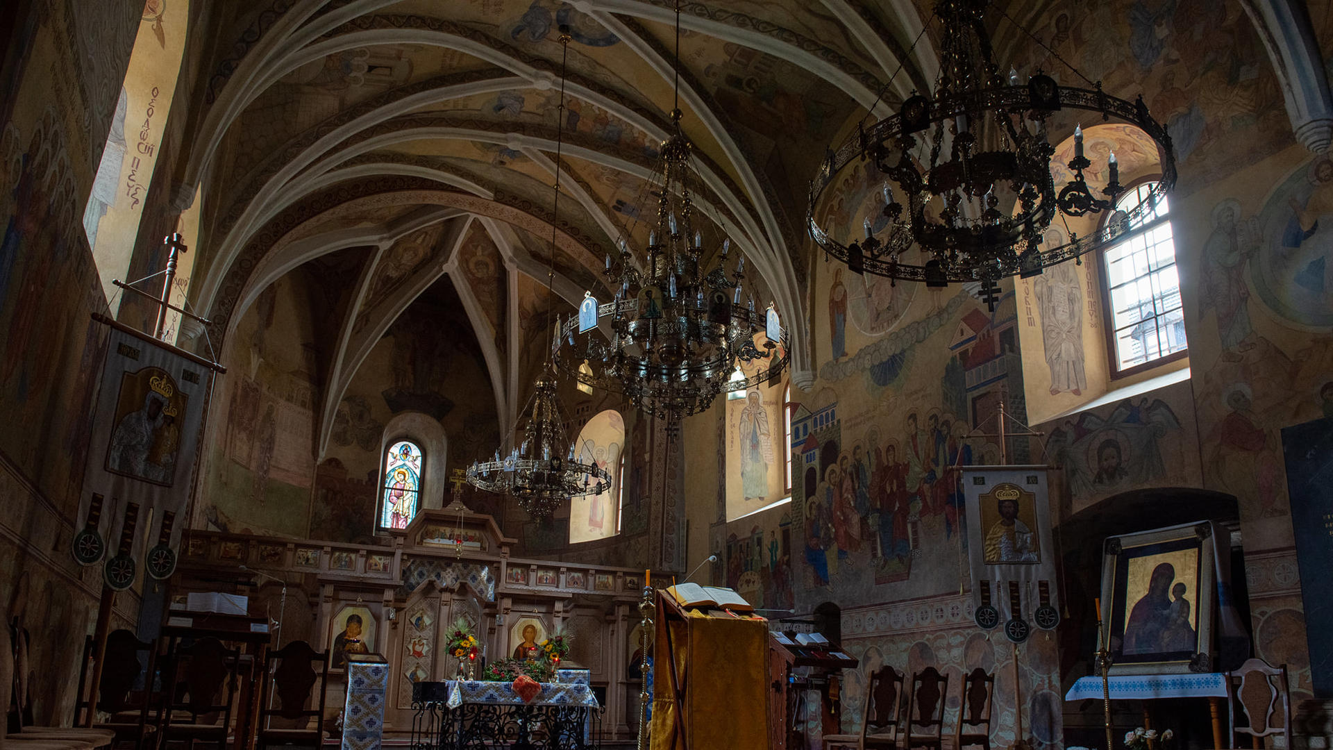 Вечірня та Утреня зі Святоуспенської Унівської лаври