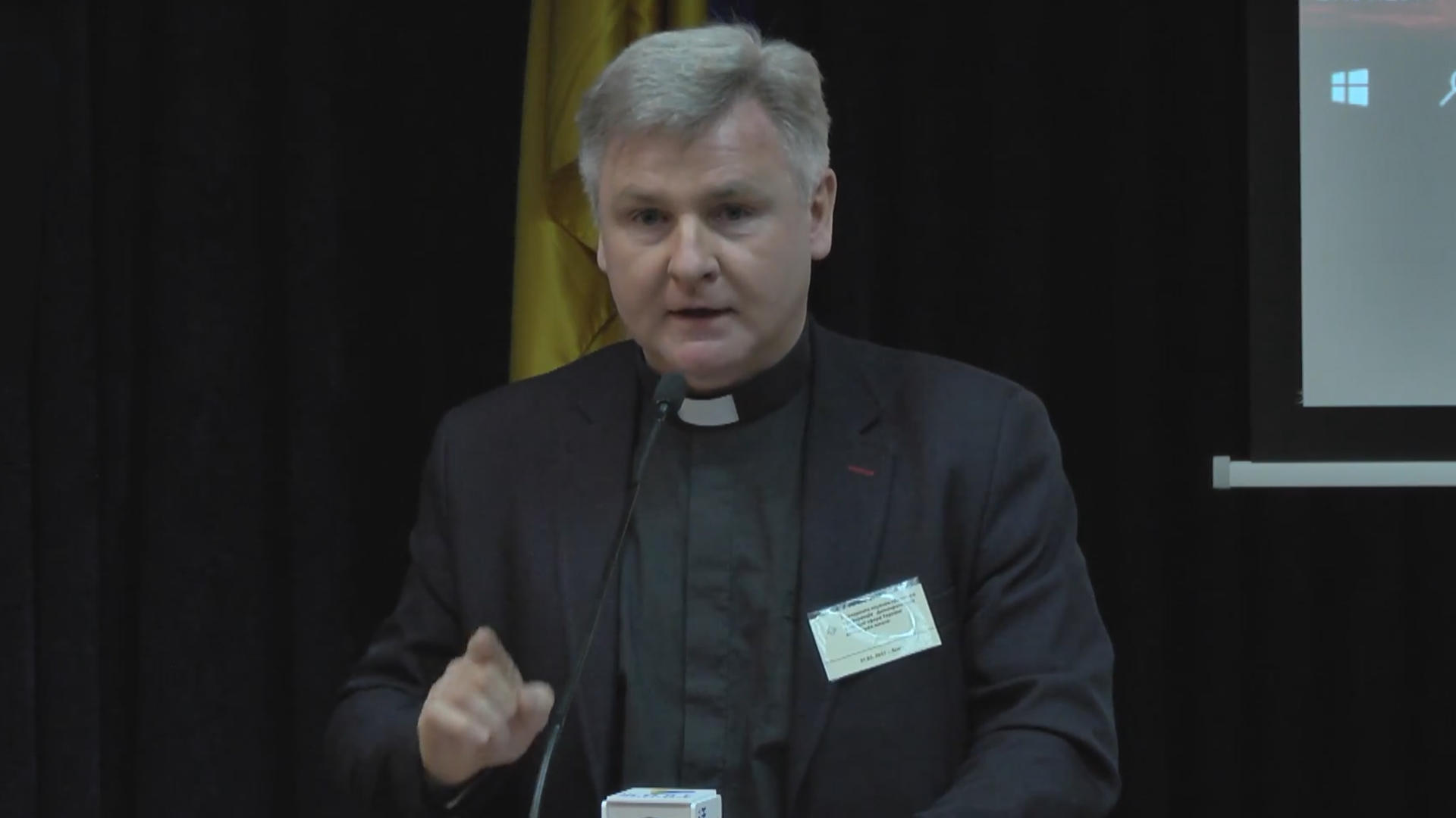 о. Яцек Кєндзєрський | Вплив католицької школи на освіту в Польщі 