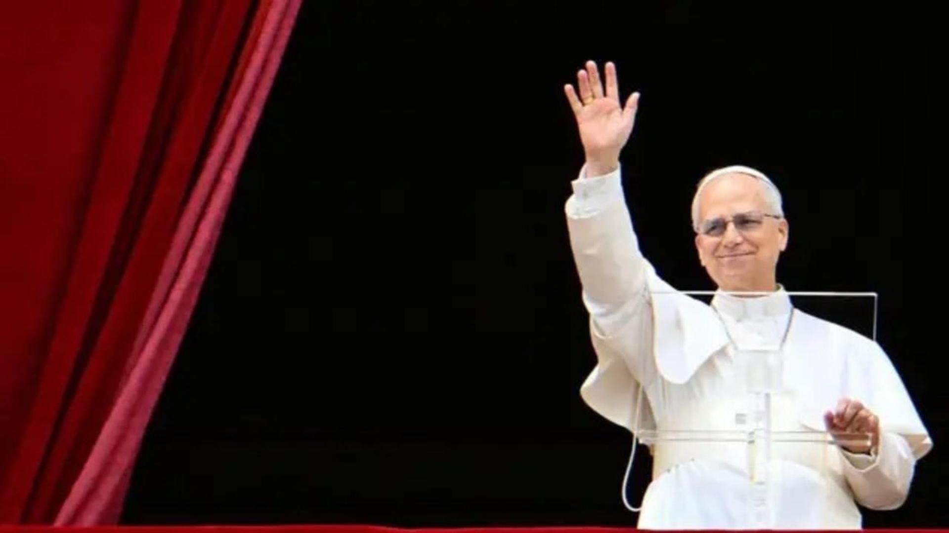 Папа Лев XIV молиться «Ангел Господній»: Дивіться пряму трансляцію з українським перекладом