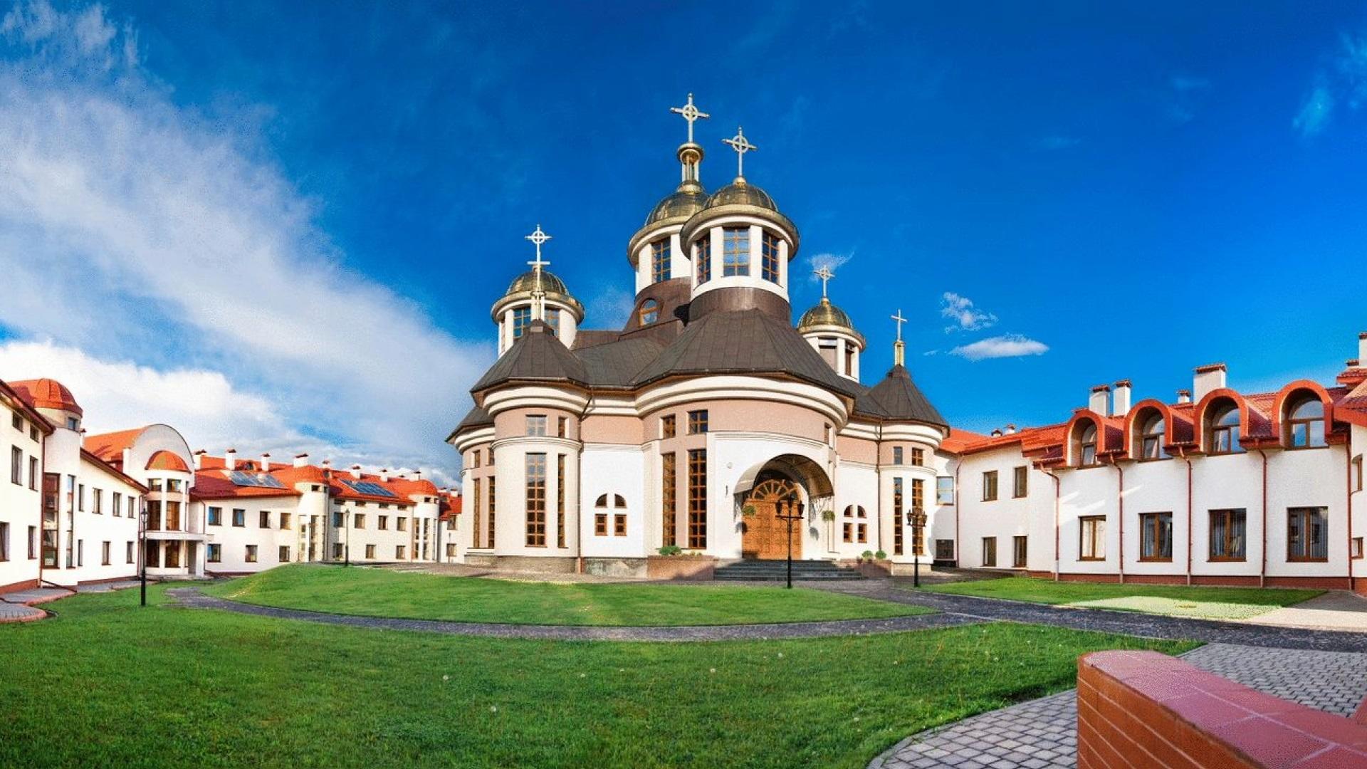 Божественна Літургія у Львівській духовній семінарії Святого Духа