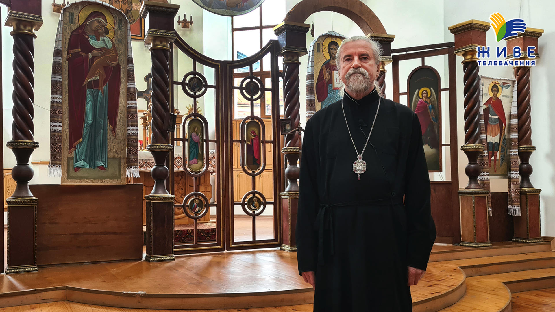«Живе інтерв’ю» з владикою Ігорем Ісіченком. Репортаж про парафію св. Димитрія в Харкові