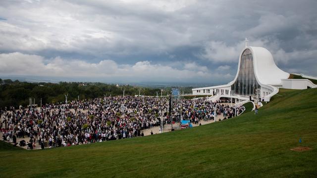 Всеукраїнська Патріарша проща до Старуні