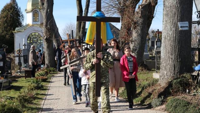 Хресна дорога у відпустовому центрі Страдецька гора