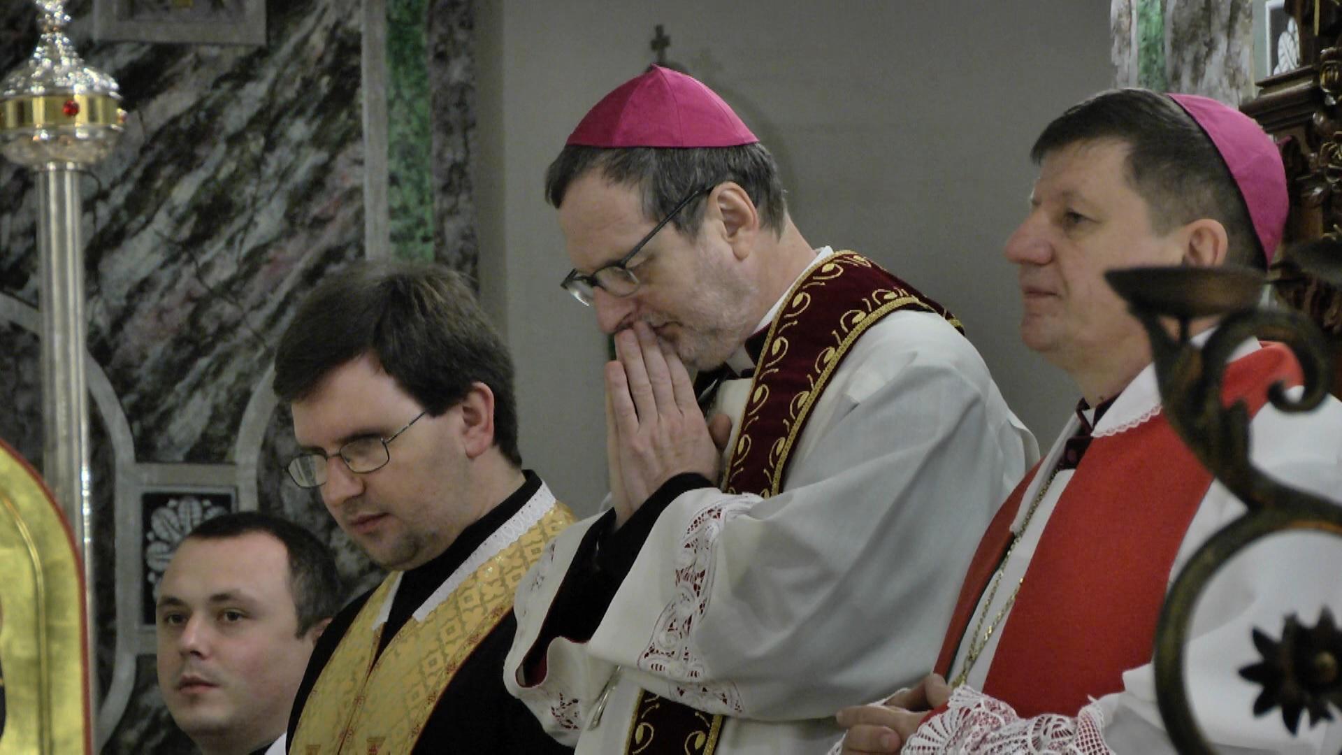 У костелі святого Олександра молилися за мир в Україні і світі