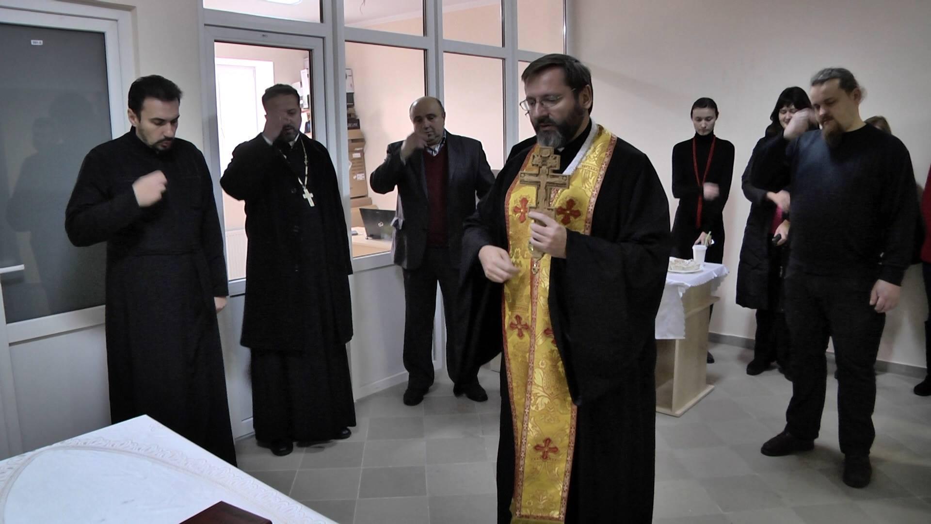 Студію оновленого радіо «Воскресіння» освятили в Києві