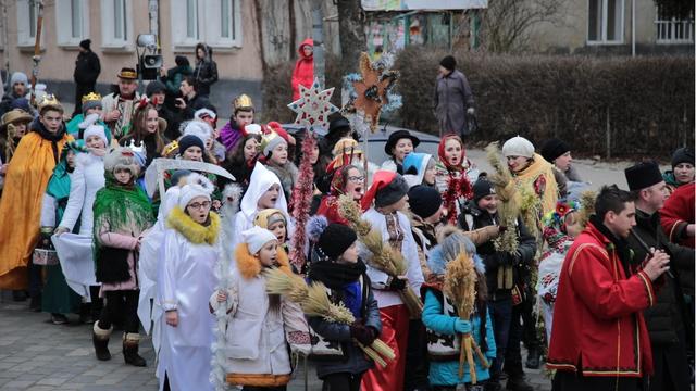 Парад вертепів у Дрогобичі