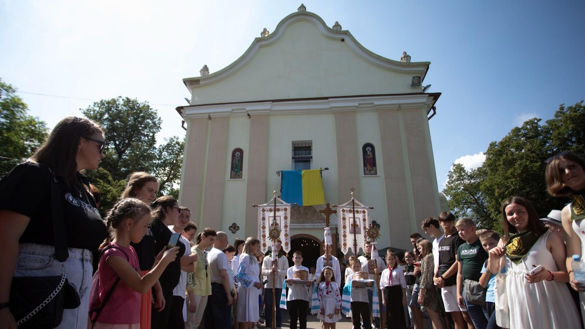 Трансляція Вечірня з Марійського духовного центру Зарваниця УГКЦ