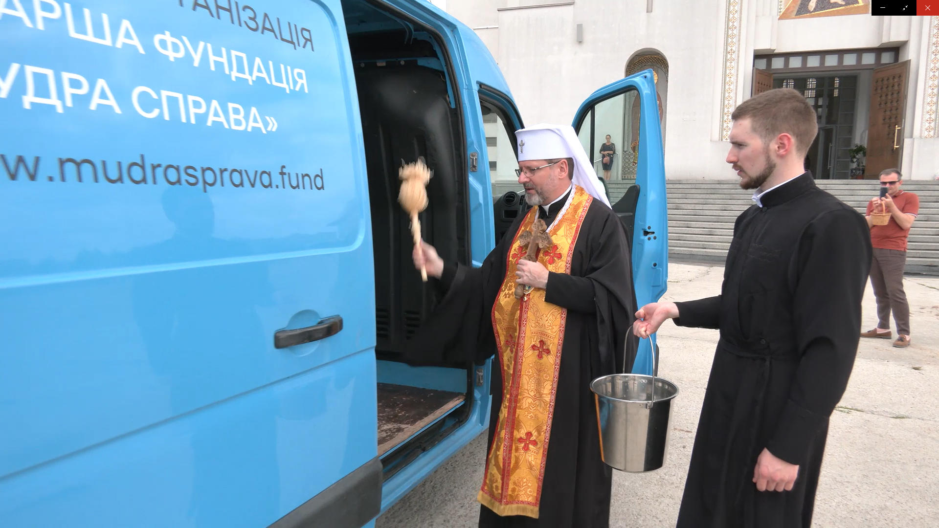 Патріарша Фундація «Мудра Справа» отримала 5 автомобілів від благодійників